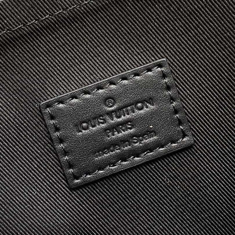 Louis Vuitton Soul Trunk   M11743 - PerfectKickZ