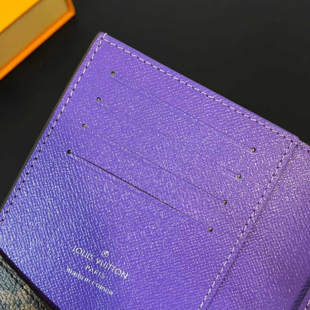 Louis Vuitton Passport Cover   M28268 - PerfectKickZ