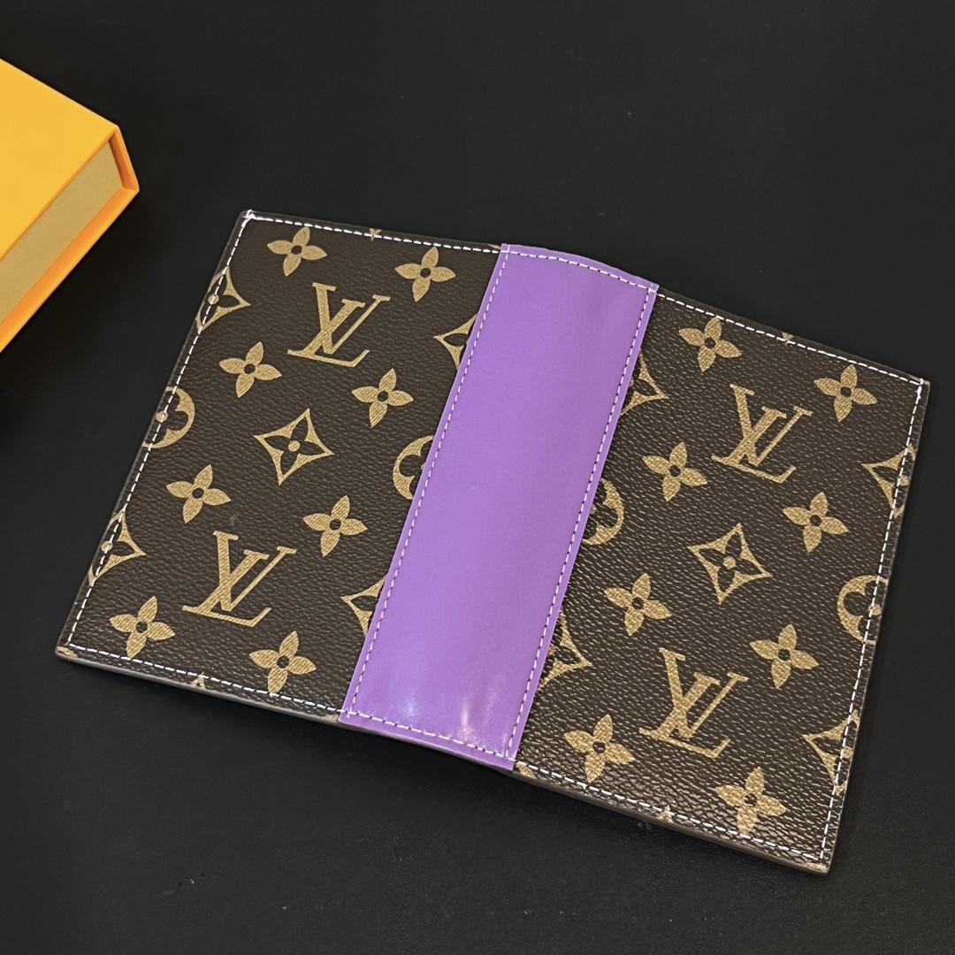 Louis Vuitton Passport Cover   M28268 - PerfectKickZ