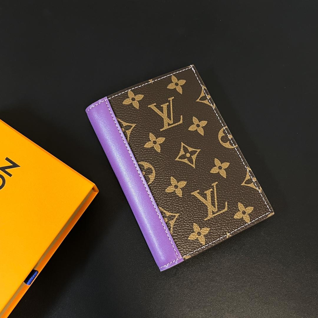 Louis Vuitton Passport Cover   M28268 - PerfectKickZ