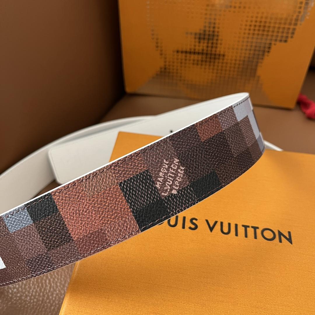 Louis Vuitton LV Initiales 40mm Reversible Belt - 