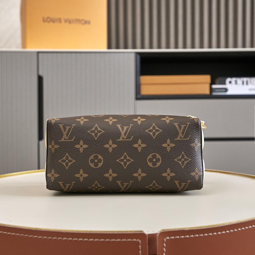 Louis Vuitton Bloom Pouch   M11672 - PerfectKickZ