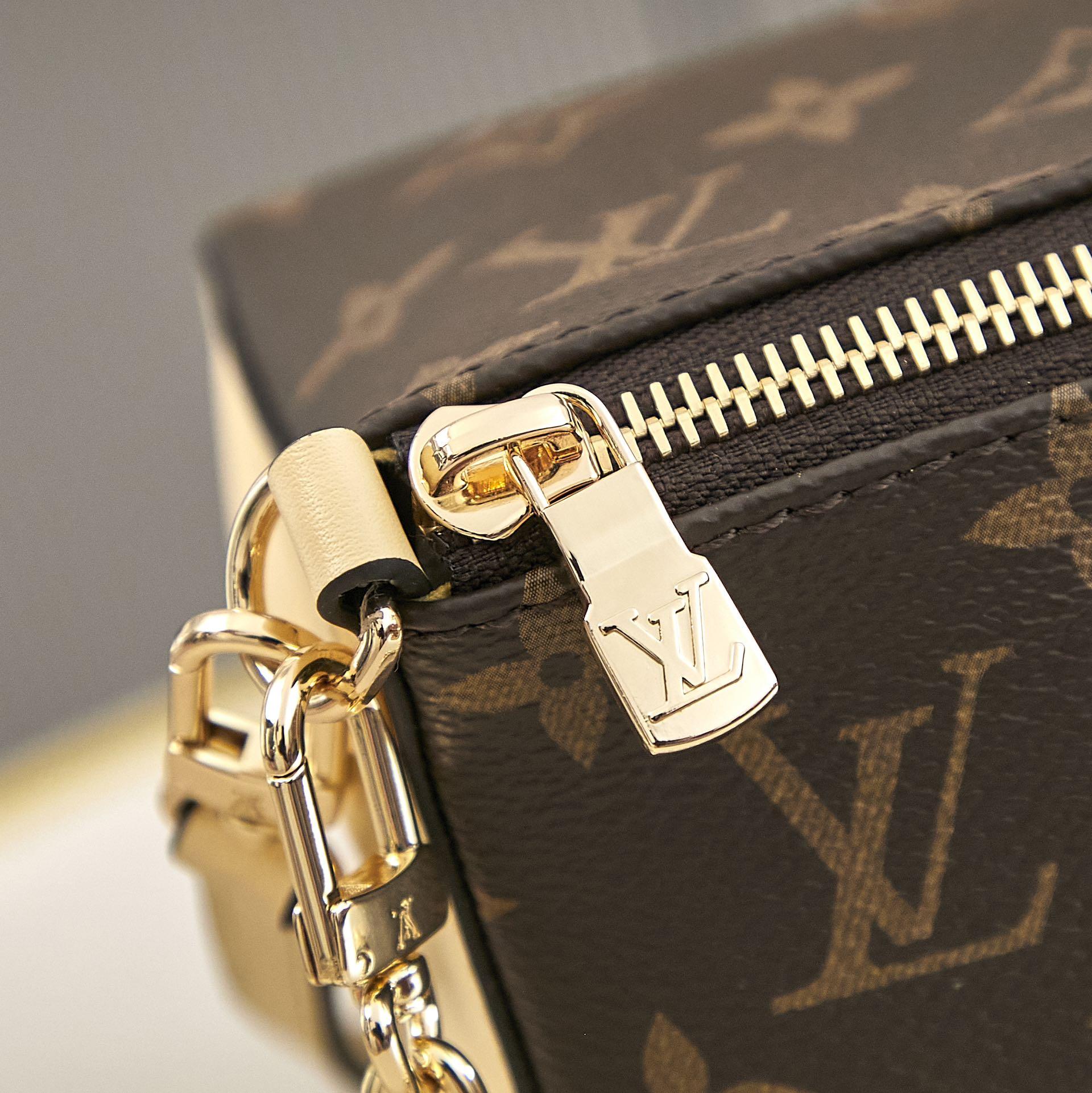 Louis Vuitton Bloom Pouch   M11672 - PerfectKickZ