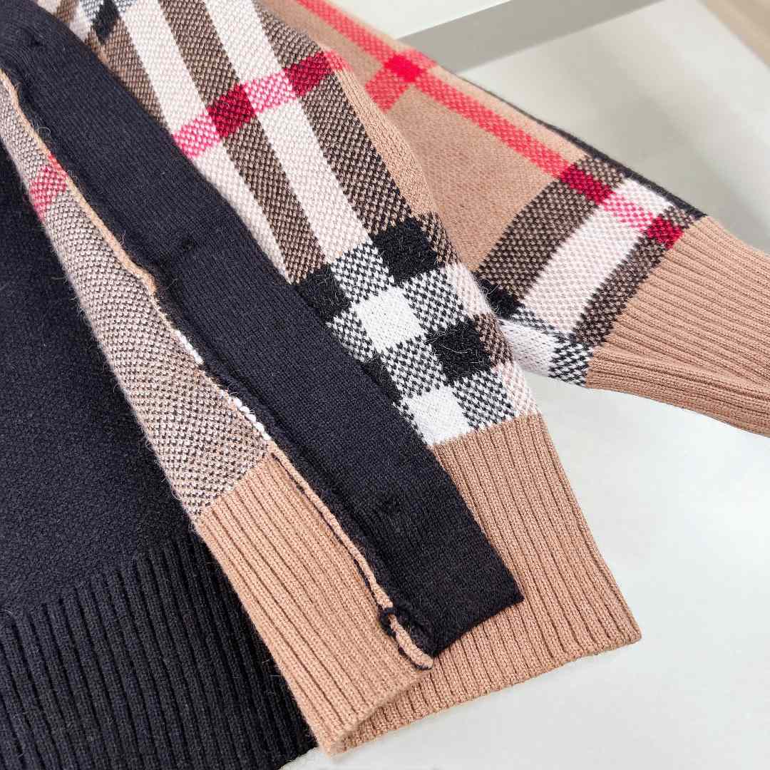 Burberry Kid's Cardigan - PerfectKickZ