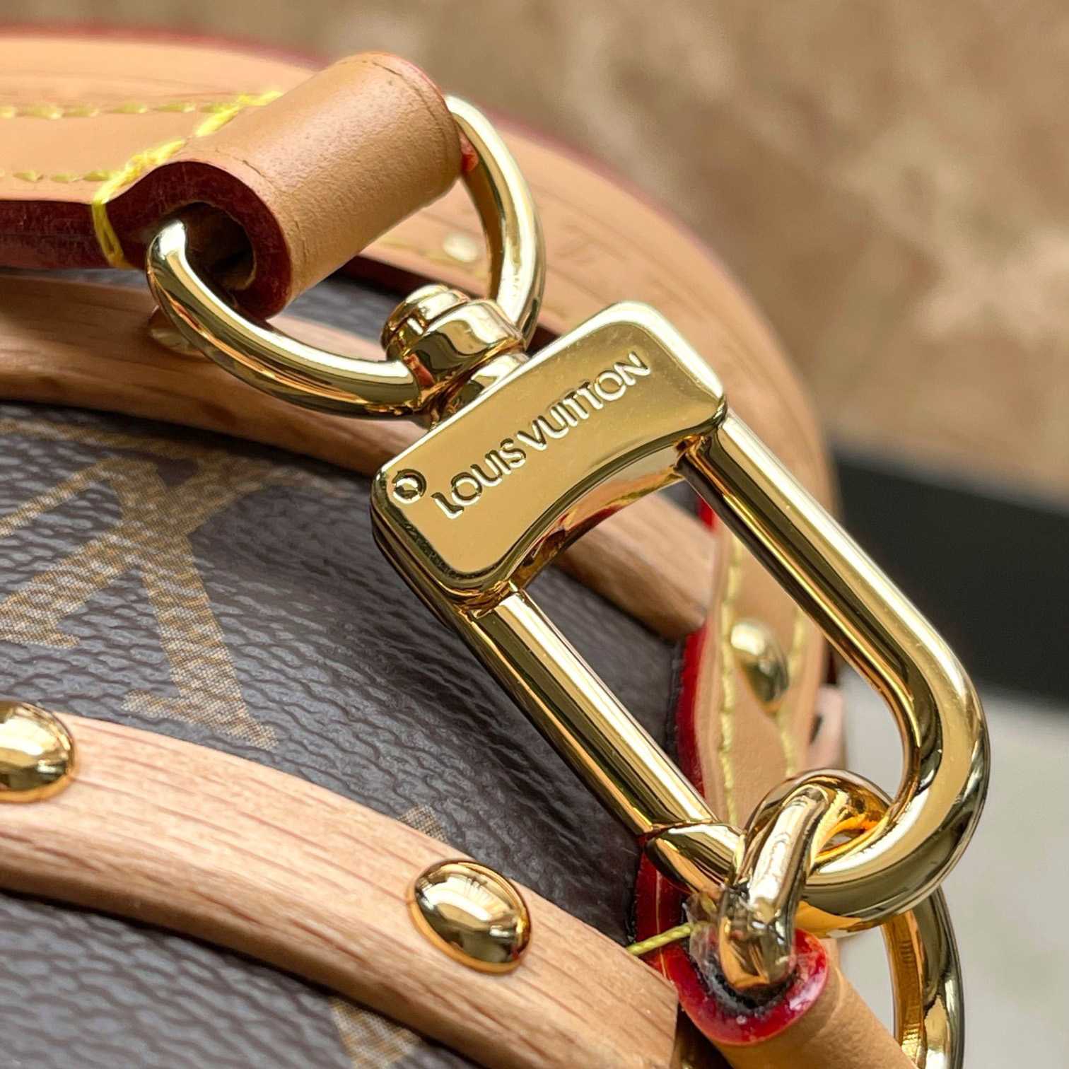 Louis Vuitton Ellis   M24843 - PerfectKickZ