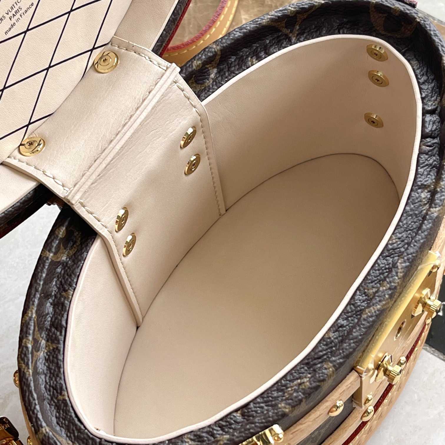 Louis Vuitton Ellis   M24843 - PerfectKickZ