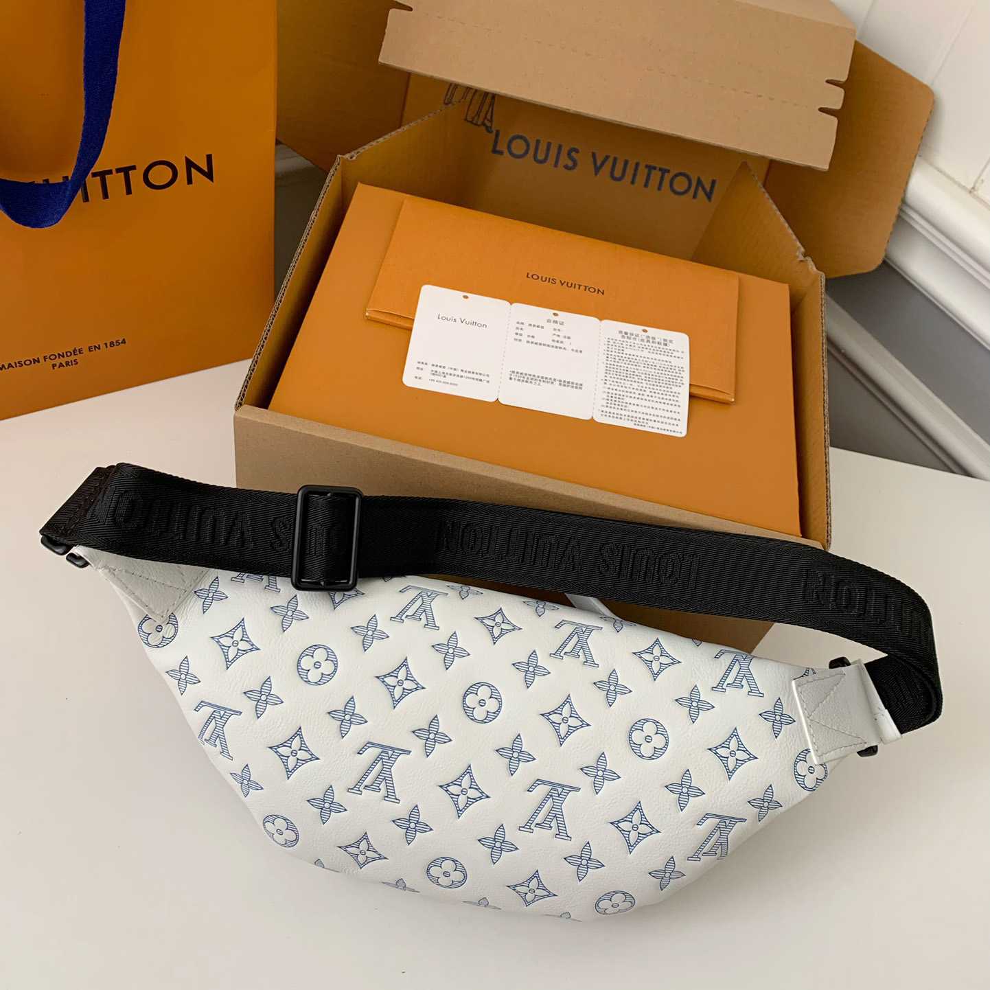 Louis Vuitton Rush Bumbag  M25227 - 