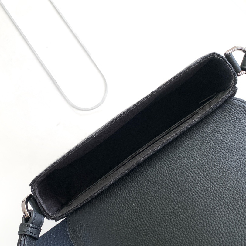 Dior Saddle Messenger Bag - PerfectKickZ