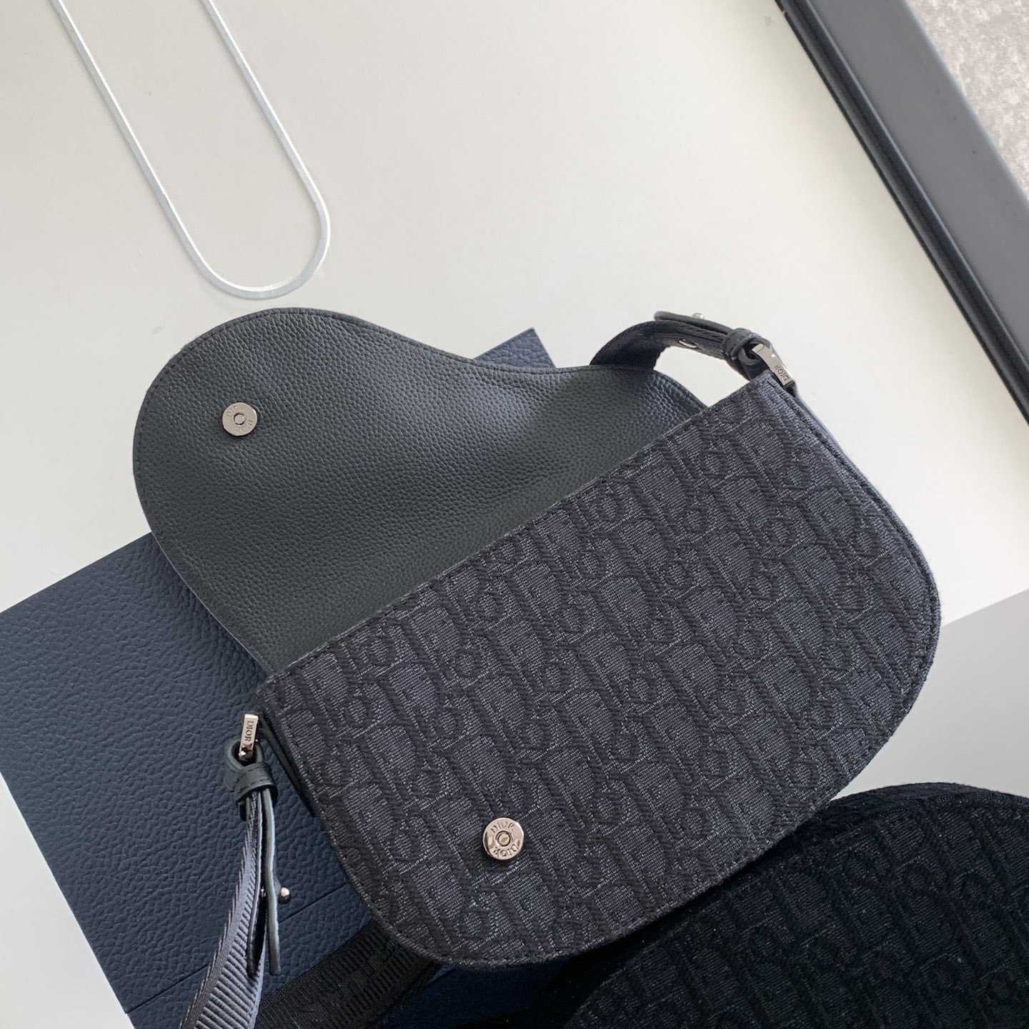 Dior Saddle Messenger Bag - PerfectKickZ