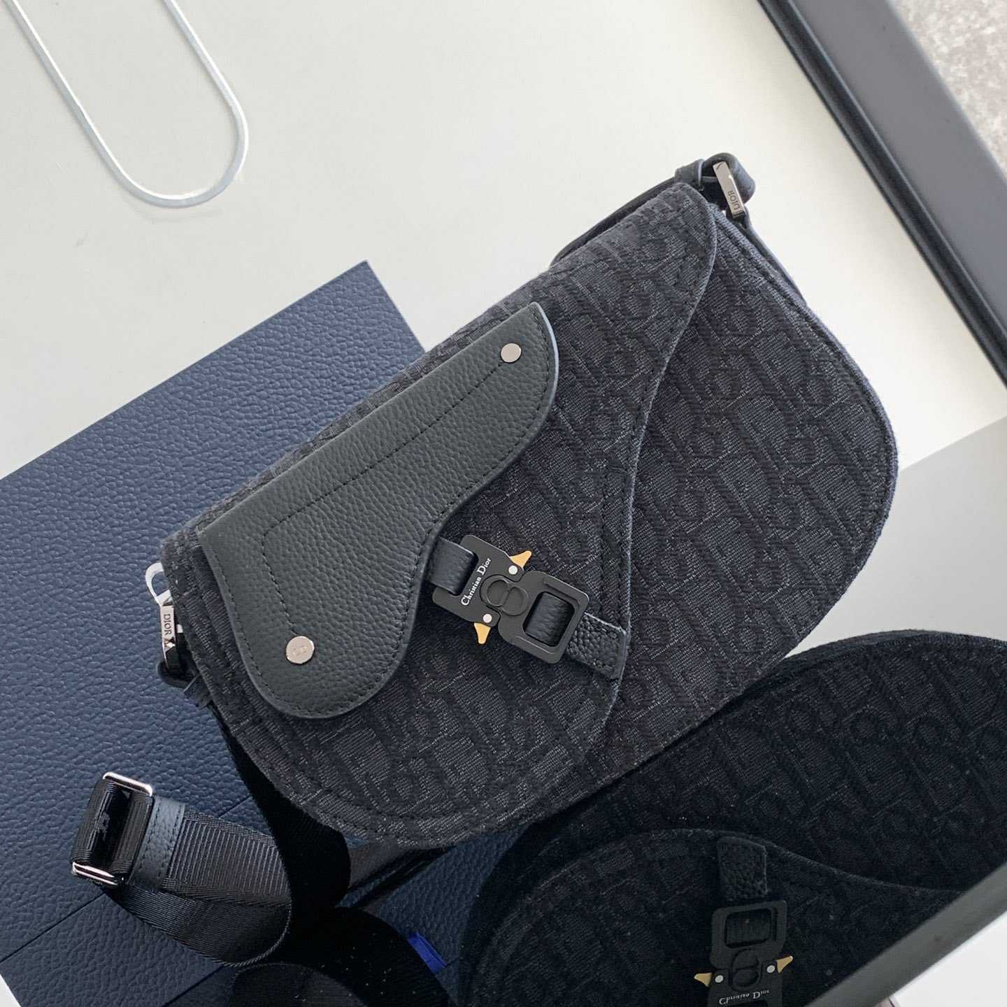 Dior Saddle Messenger Bag - PerfectKickZ