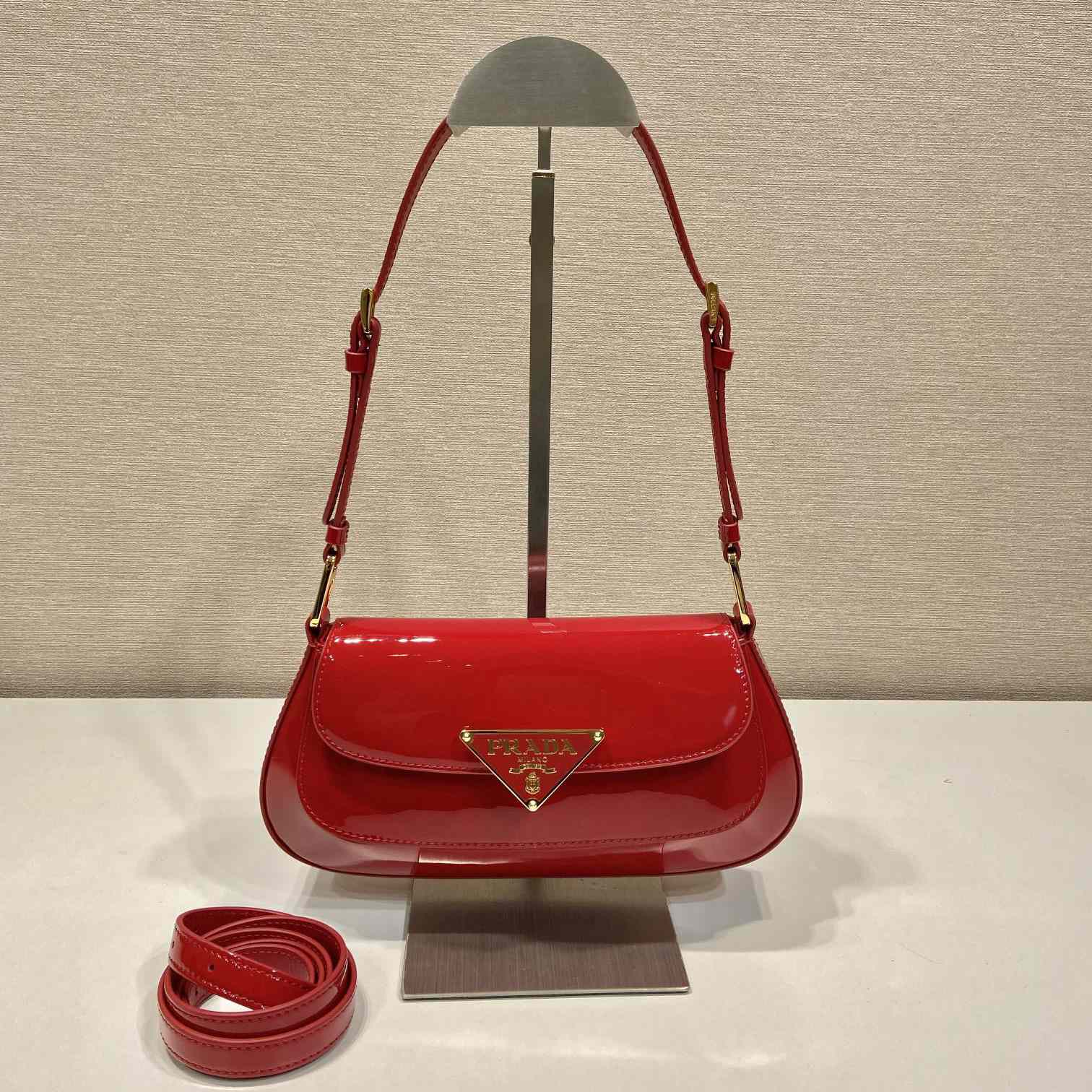 Prada Brushed Leather Shoulder Bag （24-11-4cm） - PerfectKickZ