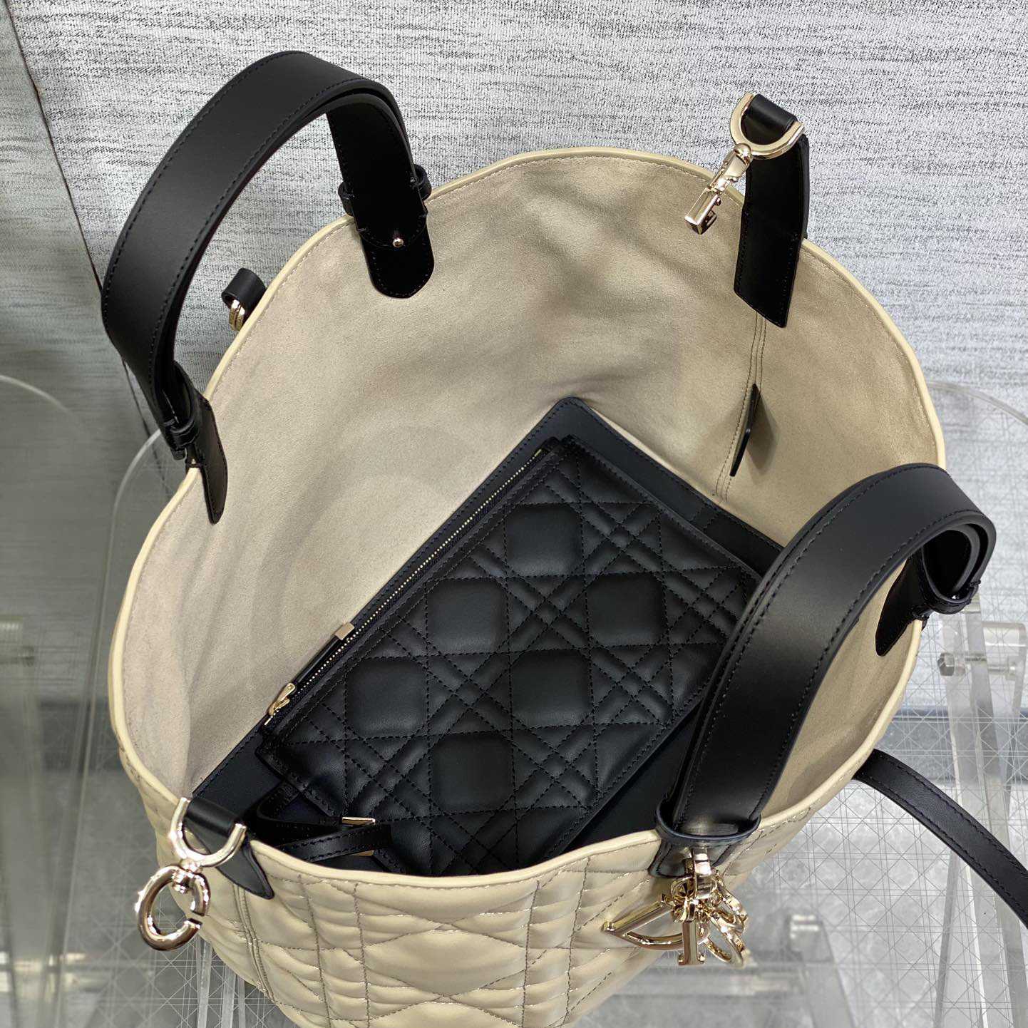 Dior Medium Dior Toujours Bag - PerfectKickZ