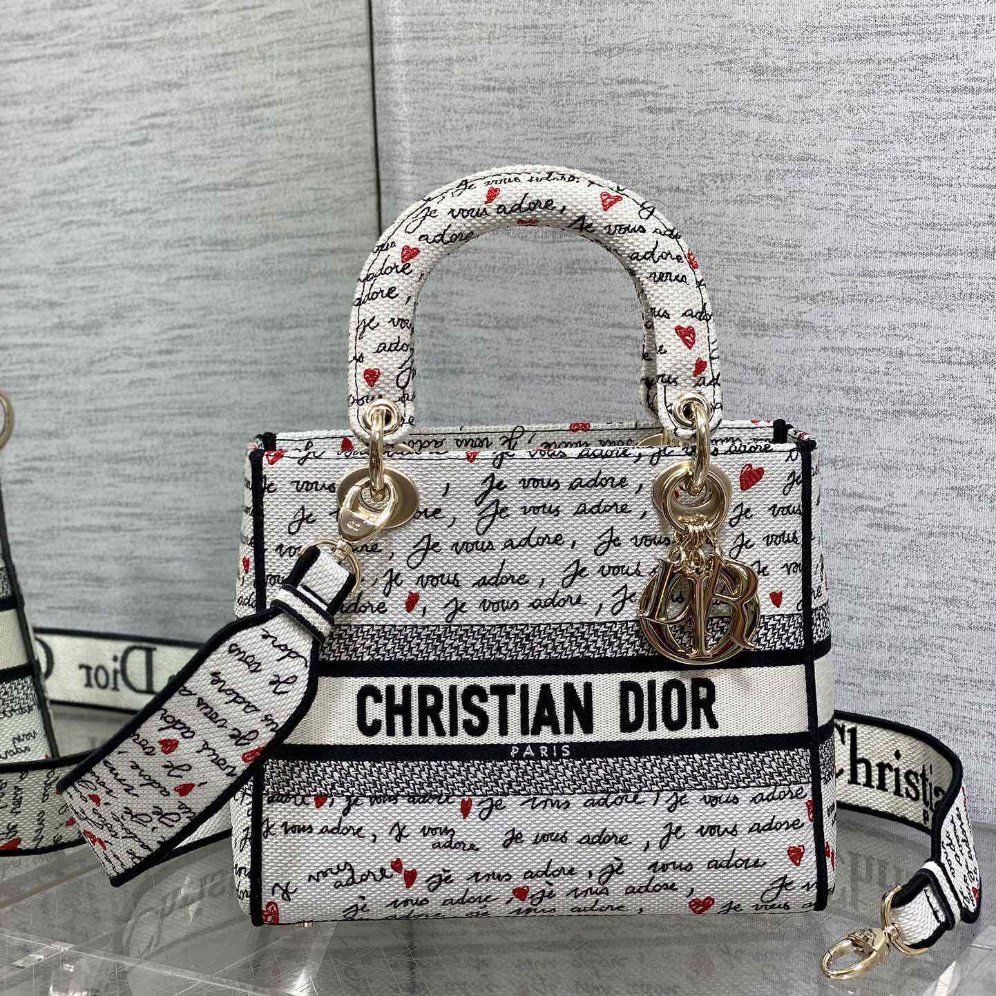 Dior Dioramour Medium Lady D-Lite Bag - PerfectKickZ