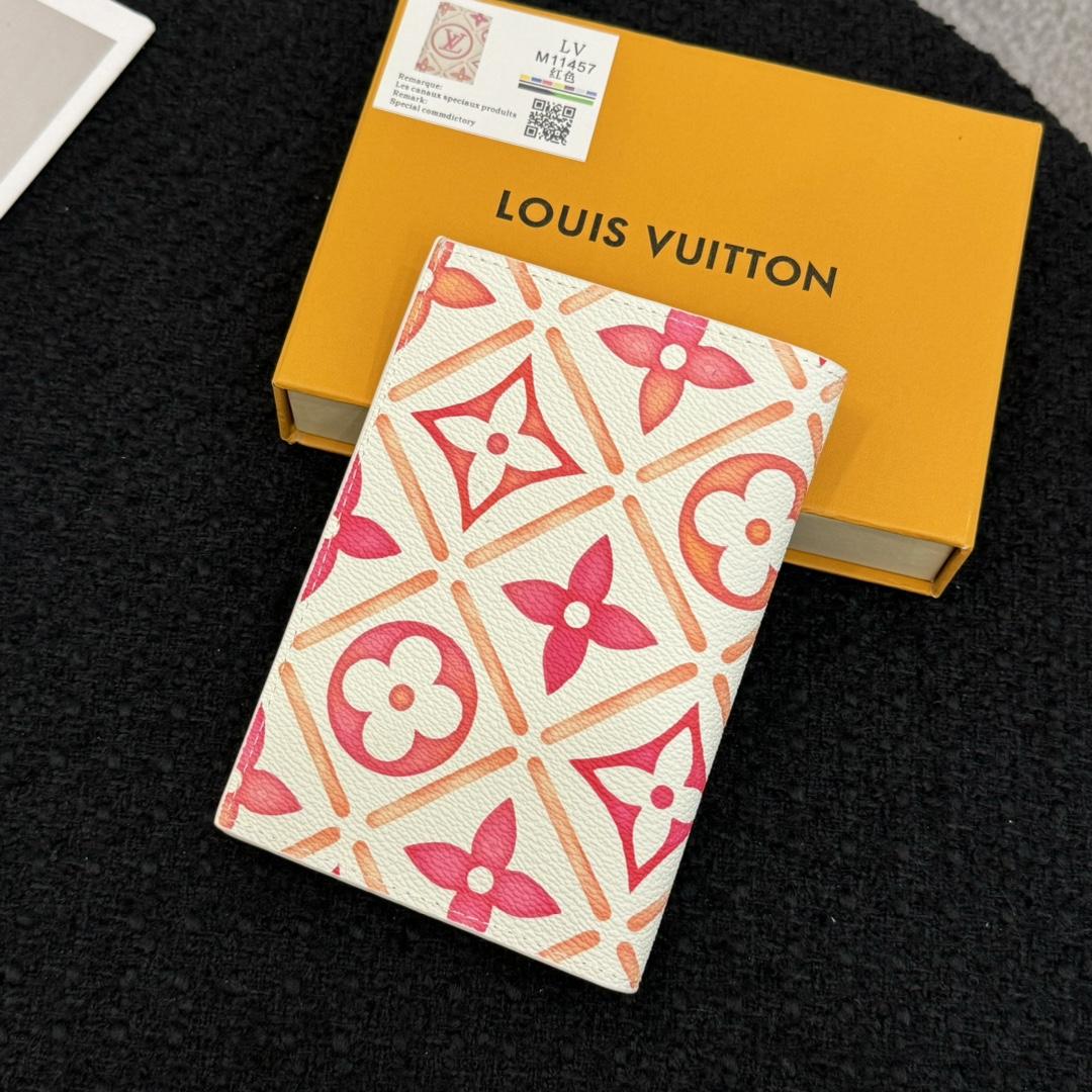 Louis Vuitton Passport Cover   M11457 - PerfectKickZ