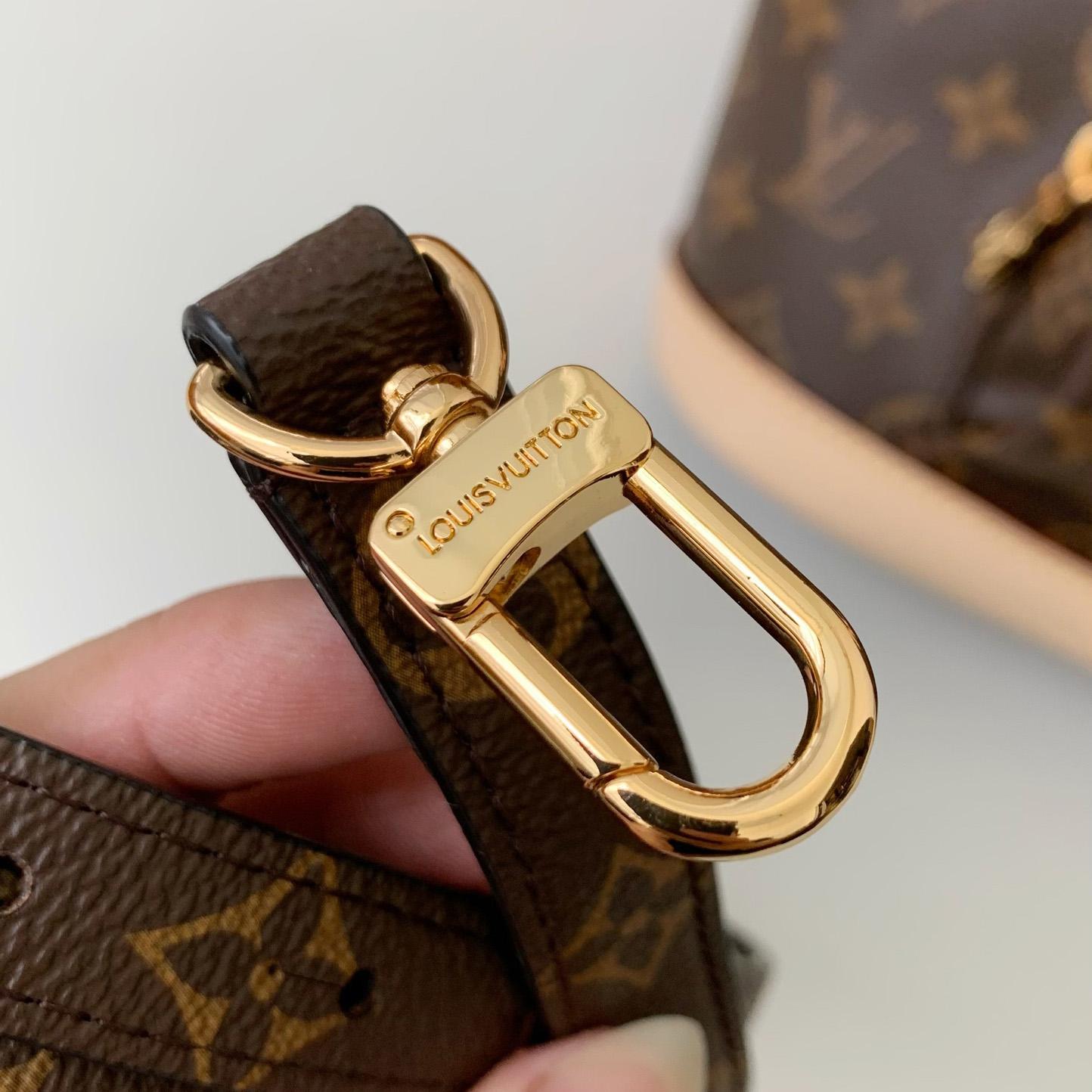 Louis Vuitton Montsouris PM   M11198 - PerfectKickZ