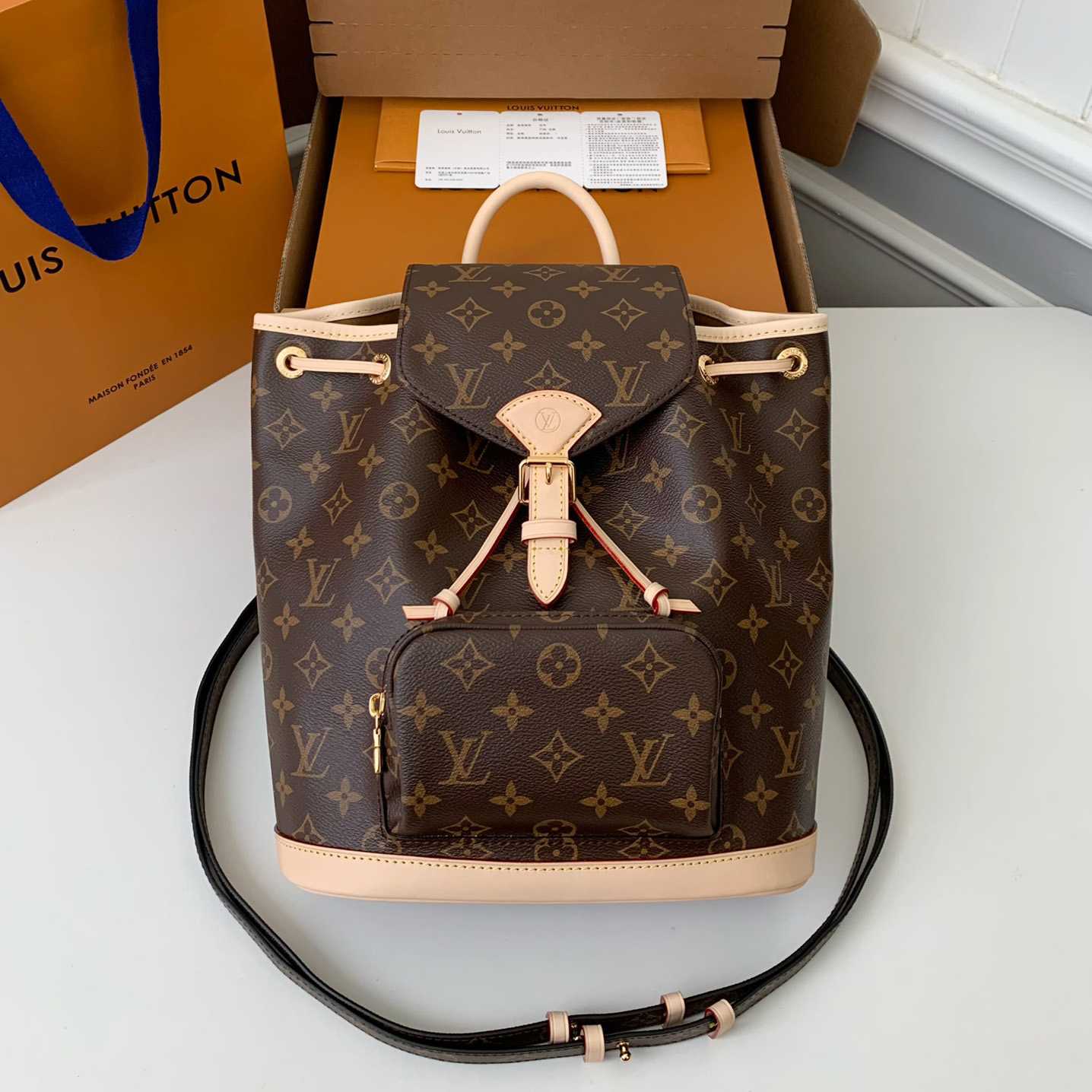 Louis Vuitton Montsouris PM   M11198 - PerfectKickZ