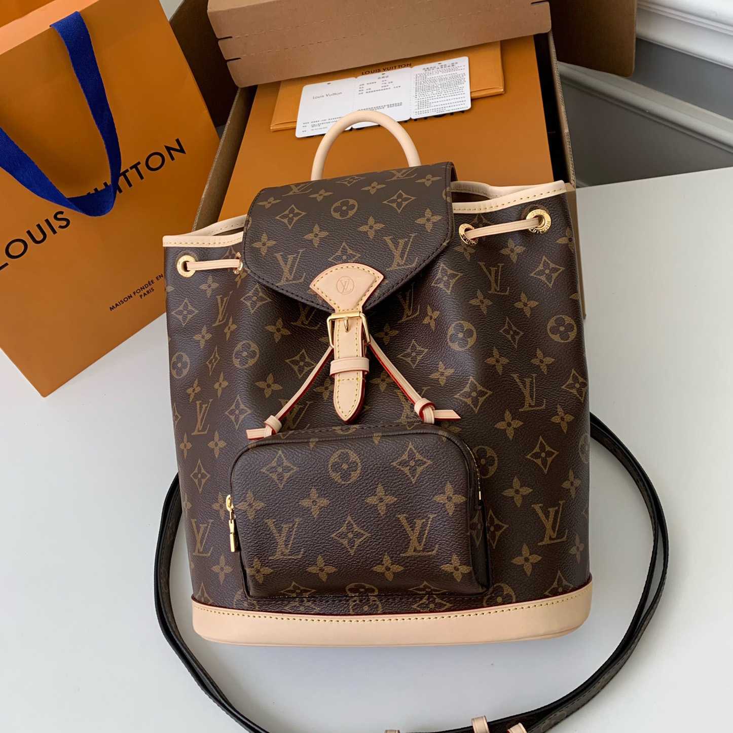Louis Vuitton Montsouris PM   M11198 - PerfectKickZ