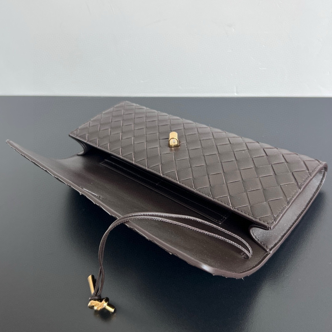 Bottega Veneta Long Clutch Andiamo With Handle - PerfectKickZ