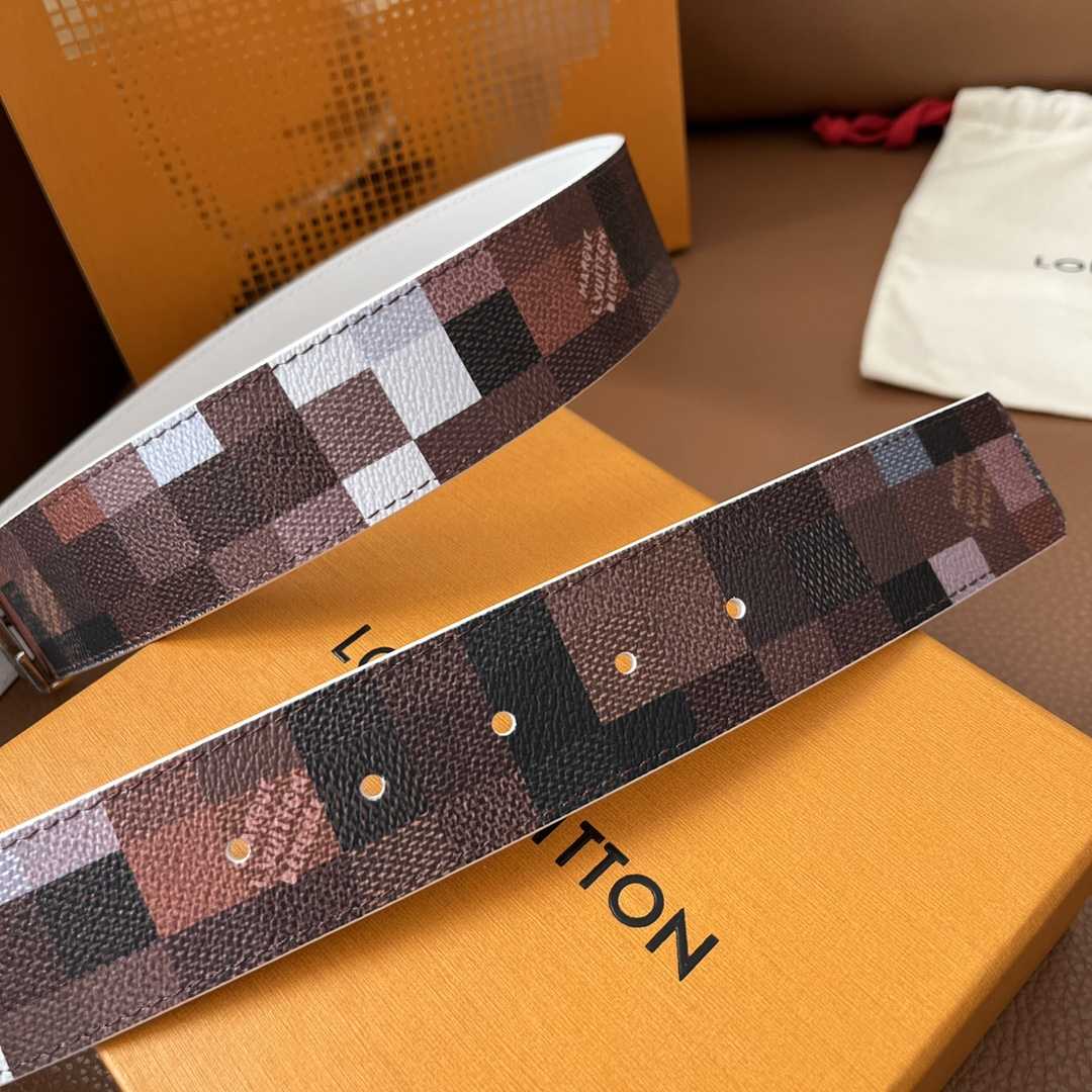 Louis Vuitton LV Initiales 40mm Reversible Belt - PerfectKickZ