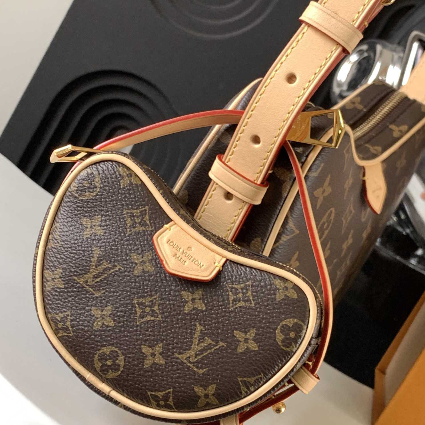 Louis Vuitton Croissant MM   M46828 - PerfectKickZ