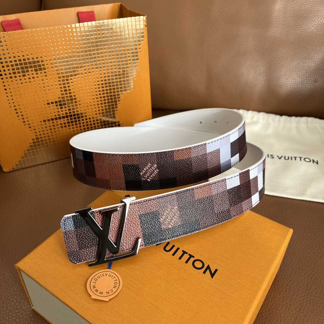 Louis Vuitton LV Initiales 40mm Reversible Belt - PerfectKickZ