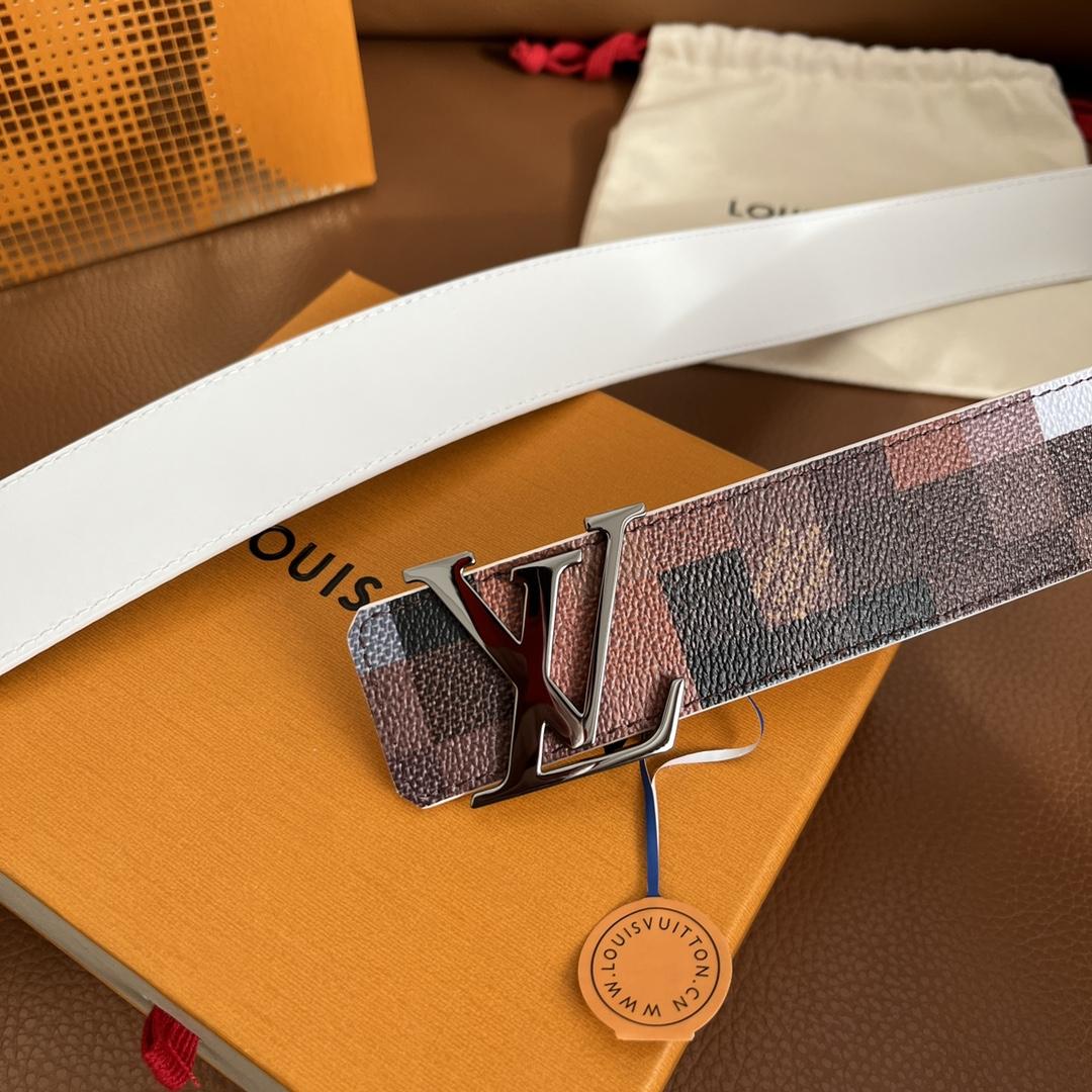 Louis Vuitton LV Initiales 40mm Reversible Belt - PerfectKickZ