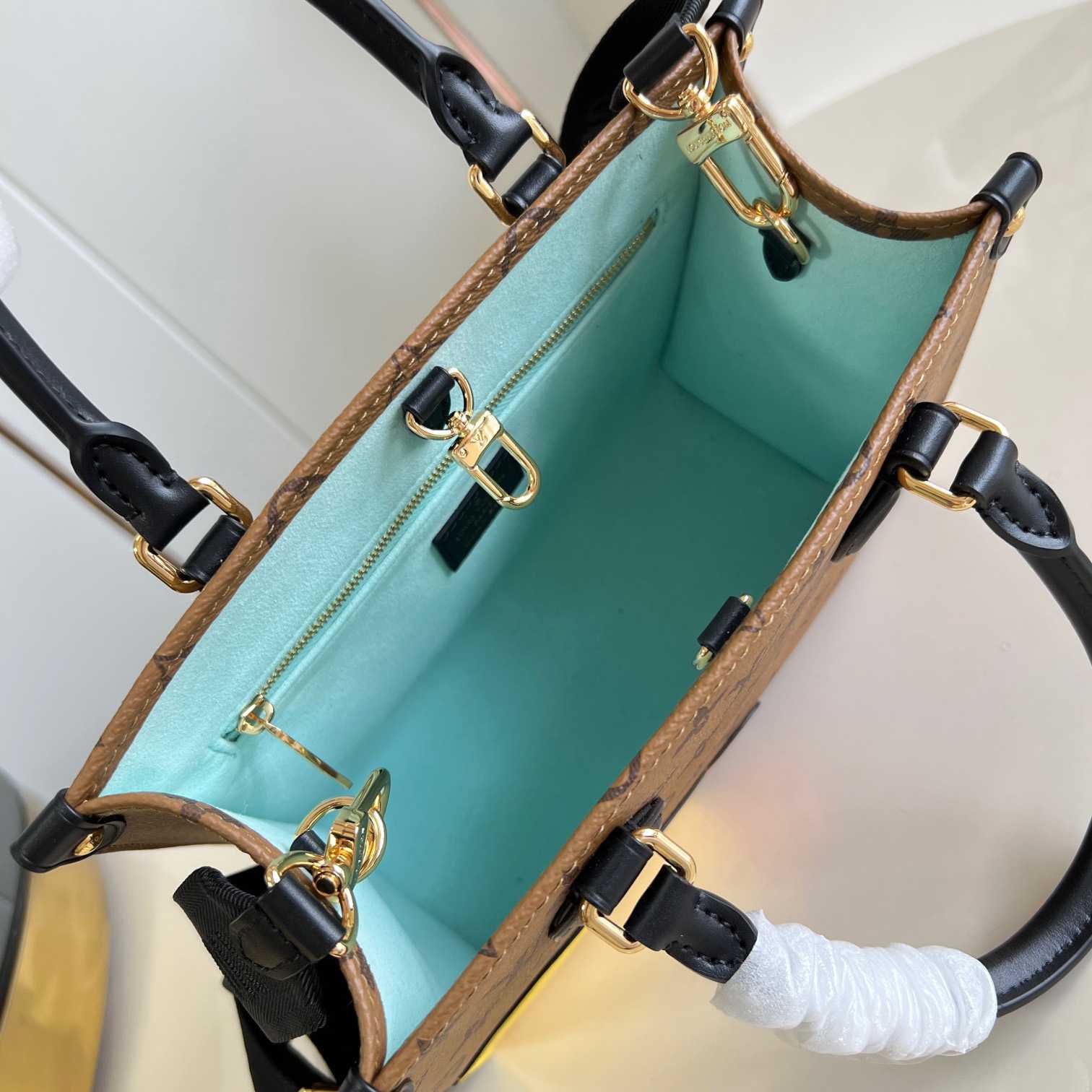 Louis Vuitton OnTheGo PM   M47199 - PerfectKickZ