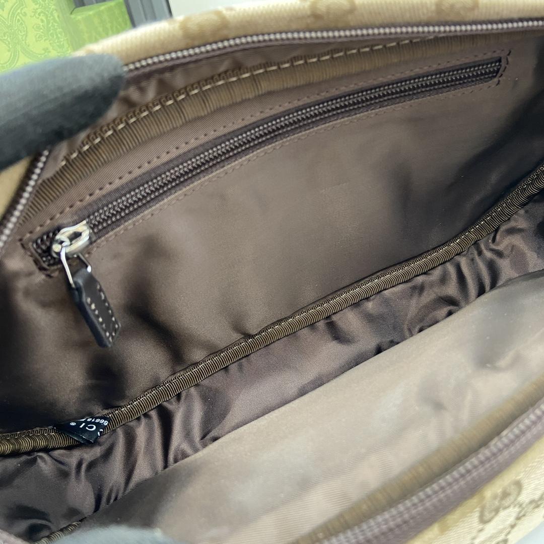 Gucci Small GG Crossbody Bag - PerfectKickZ