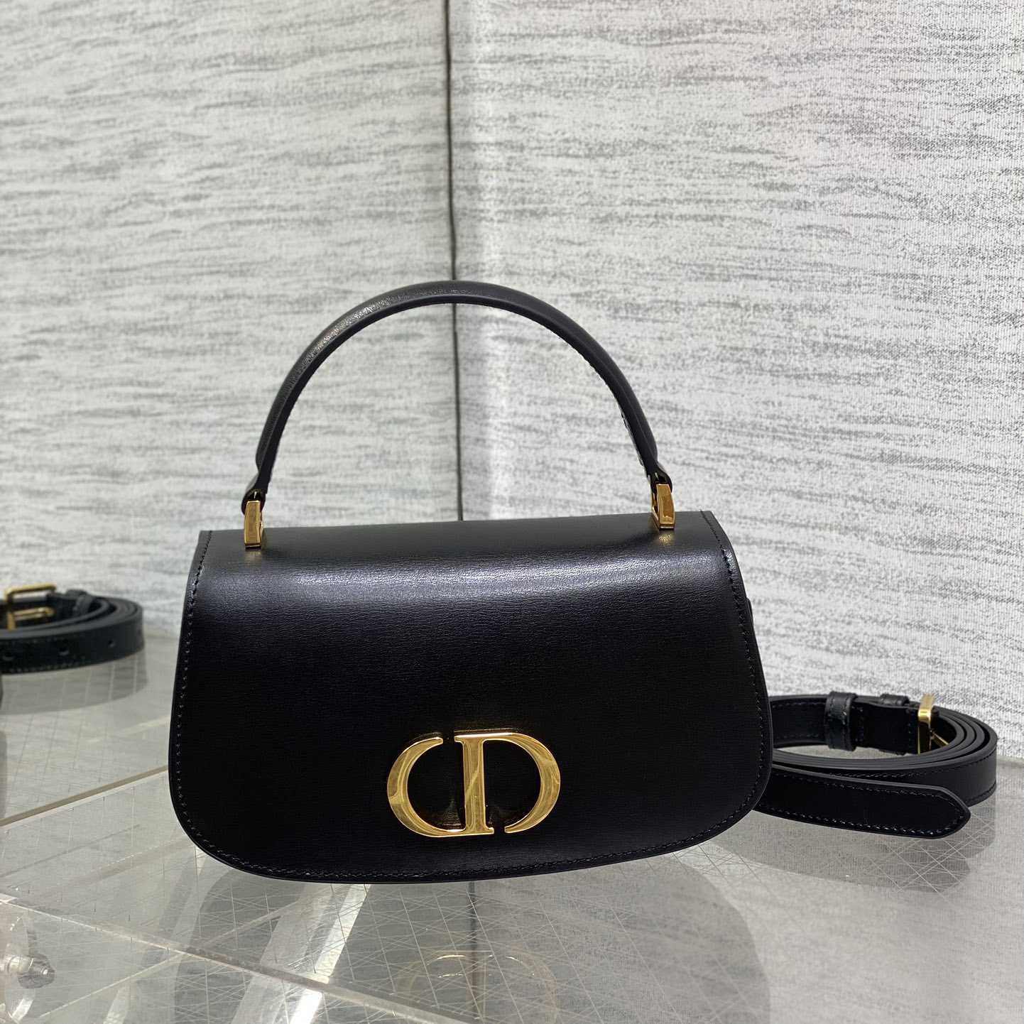 Dior Small 30 Montaigne Avenue Top Handle Bag - PerfectKickZ
