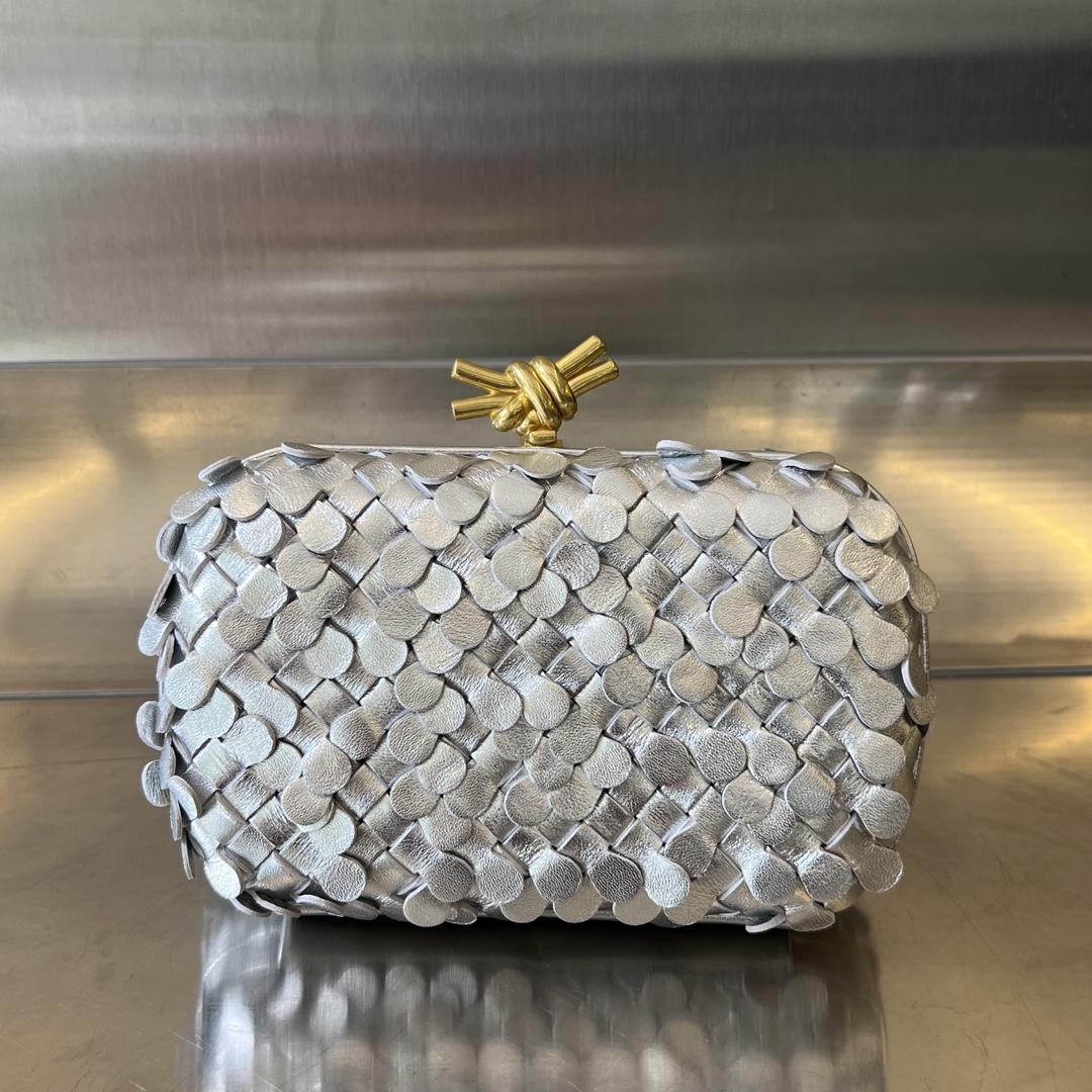 Bottega Veneta Knot （19*11.5*5cm） - PerfectKickZ
