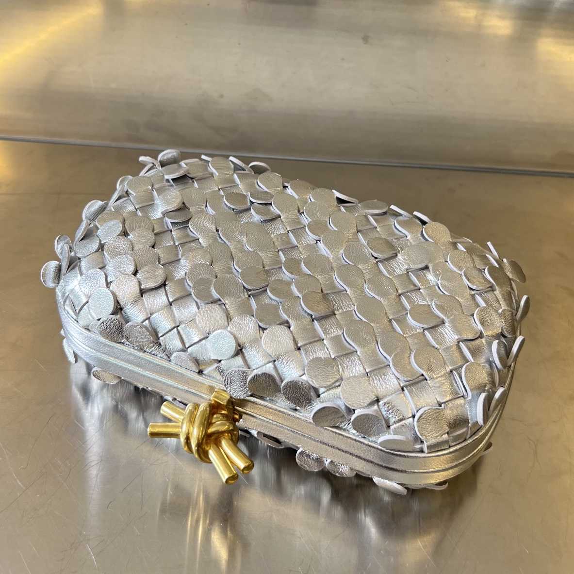 Bottega Veneta Knot （19*11.5*5cm） - PerfectKickZ