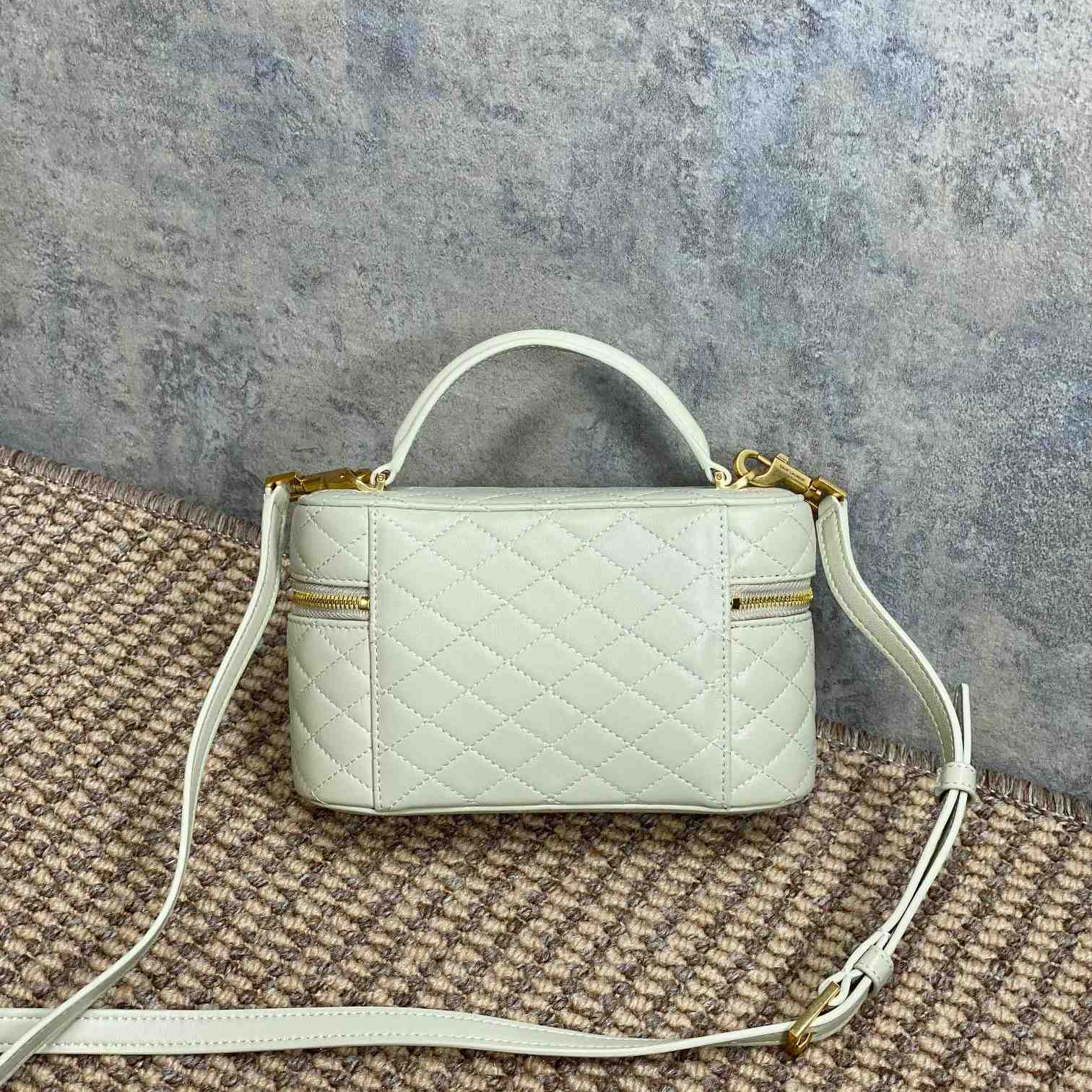 Saint Laurent Gaby Vanity Bag In Lambskin - 