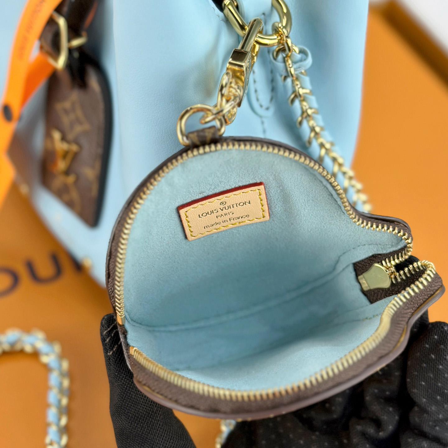 Louis Vuitton Atlantis BB  M11387 - 