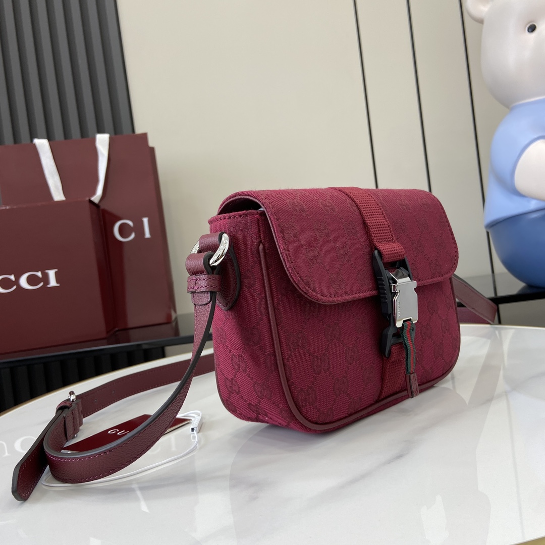 Gucci Mini GG Crossbody Bag - PerfectKickZ