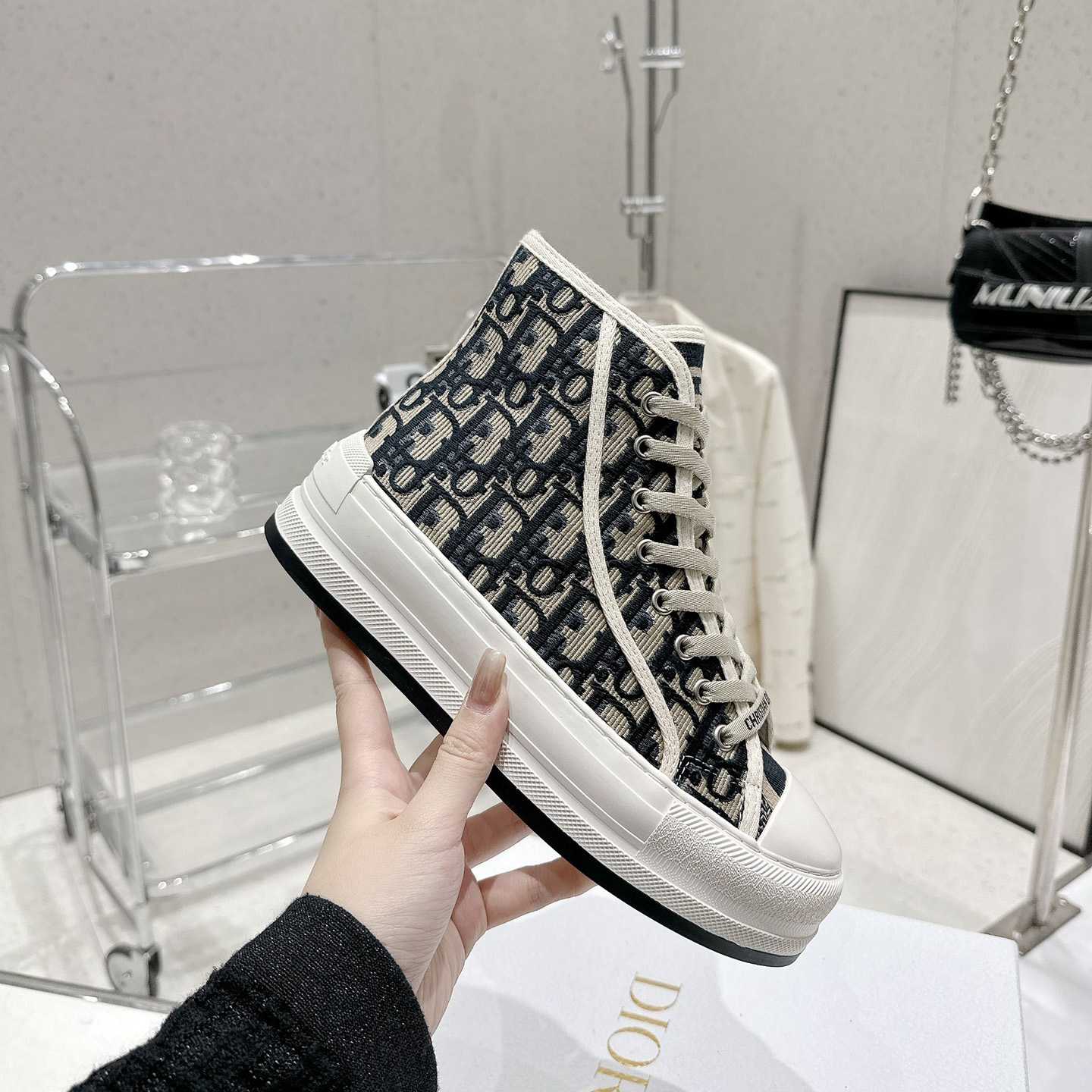 Dior Walk'n'Dior Platform Sneaker - PerfectKickZ