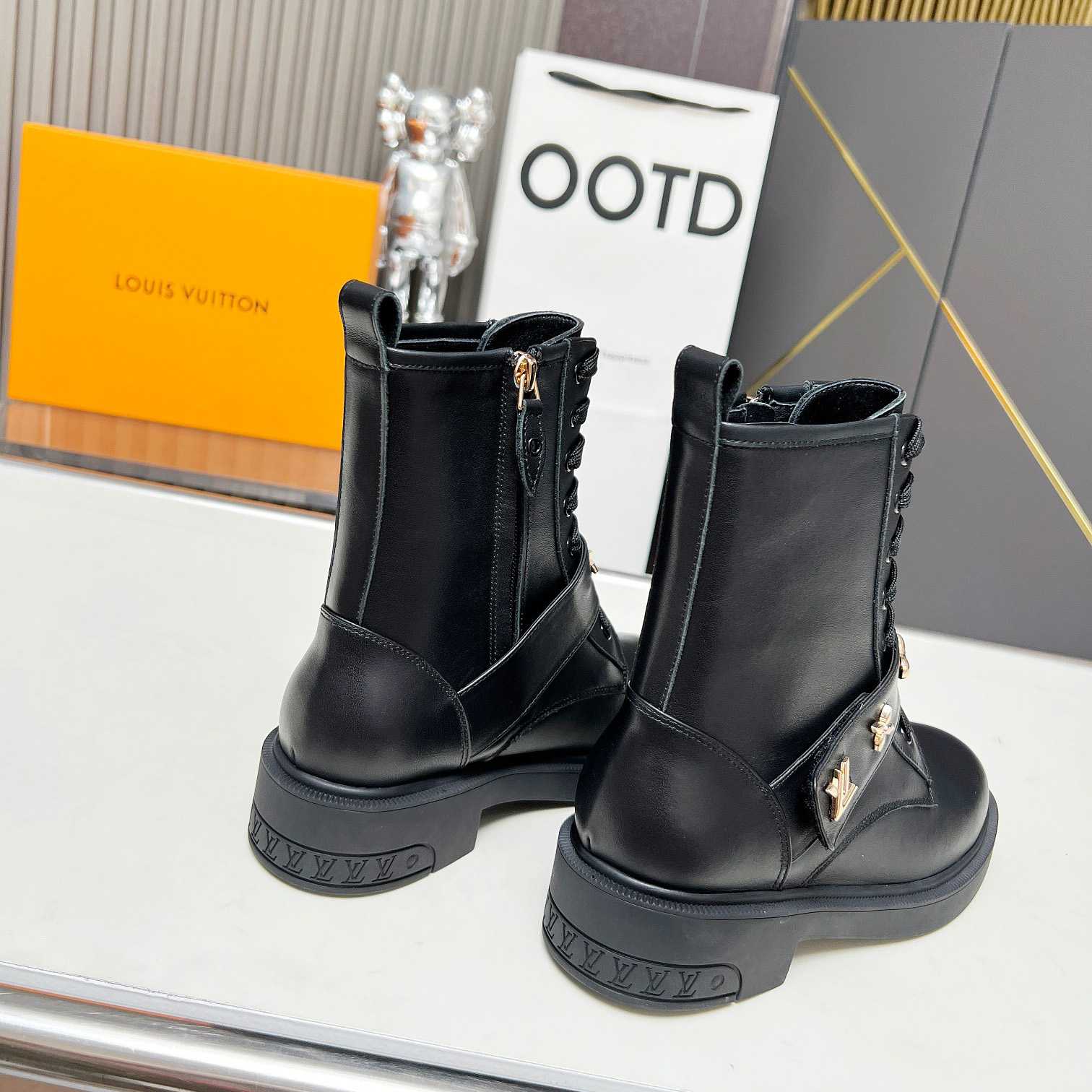 Louis Vuitton Citizen Flat Ranger Boot   - PerfectKickZ