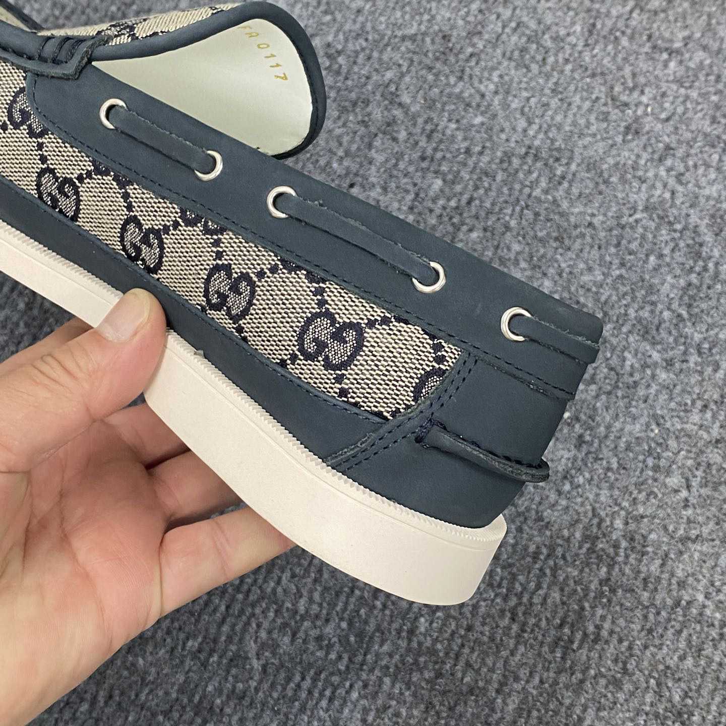 Gucci Men's Original GG Loafer - PerfectKickZ
