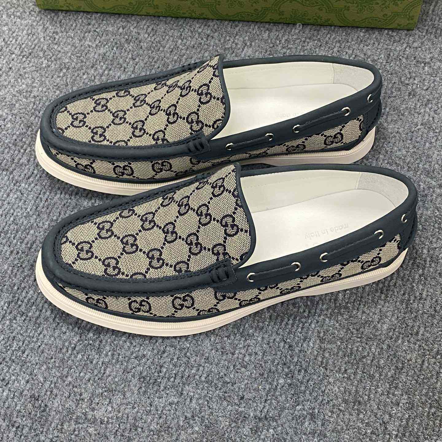 Gucci Men's Original GG Loafer - PerfectKickZ