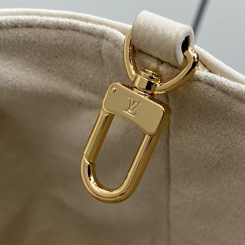 Louis Vuitton Backup   M47106 - PerfectKickZ