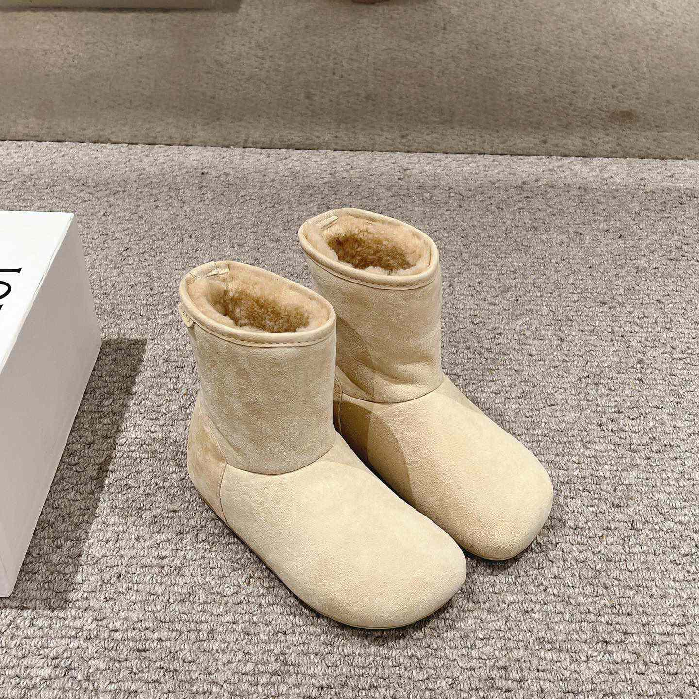 Loewe Lago Boot In Suede And Shearling - PerfectKickZ