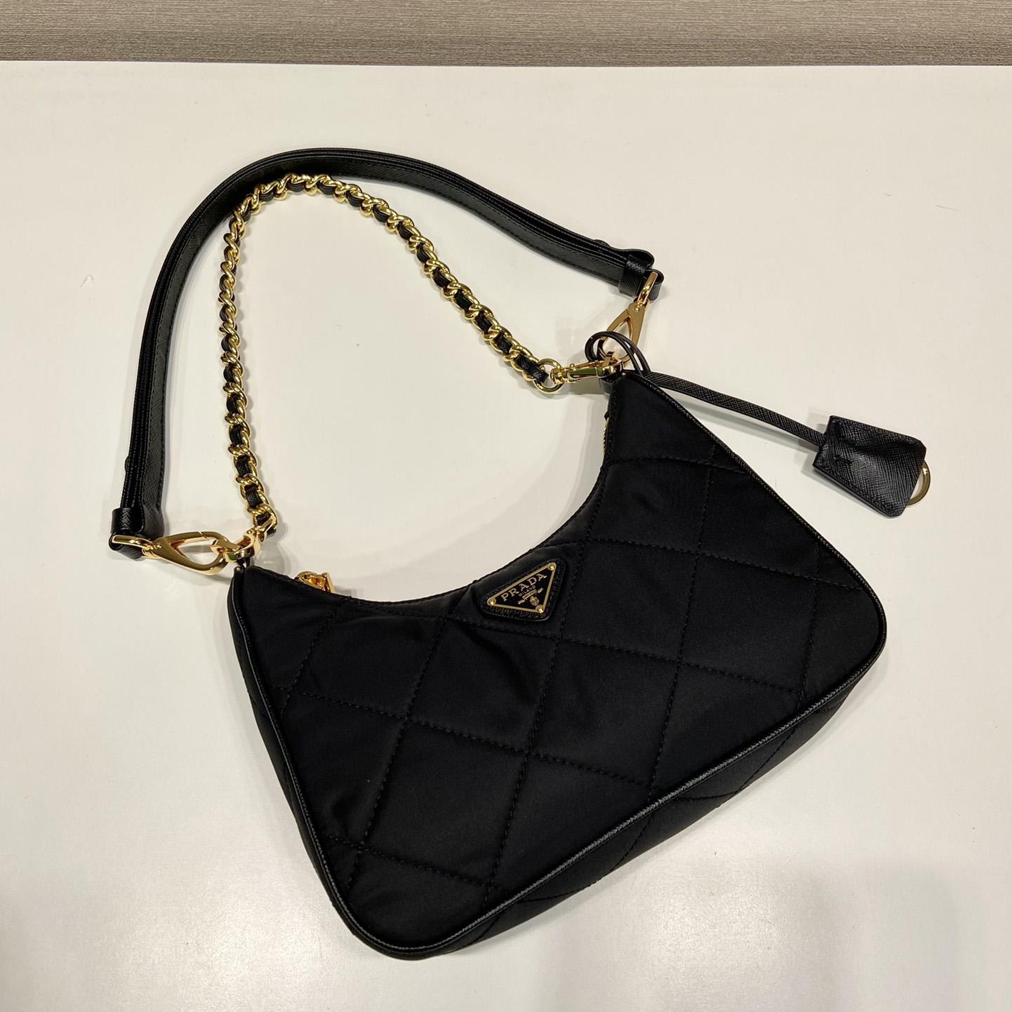 Prada Re-Edition 1995 Chaîne Re-Nylon Mini-bag - PerfectKickZ
