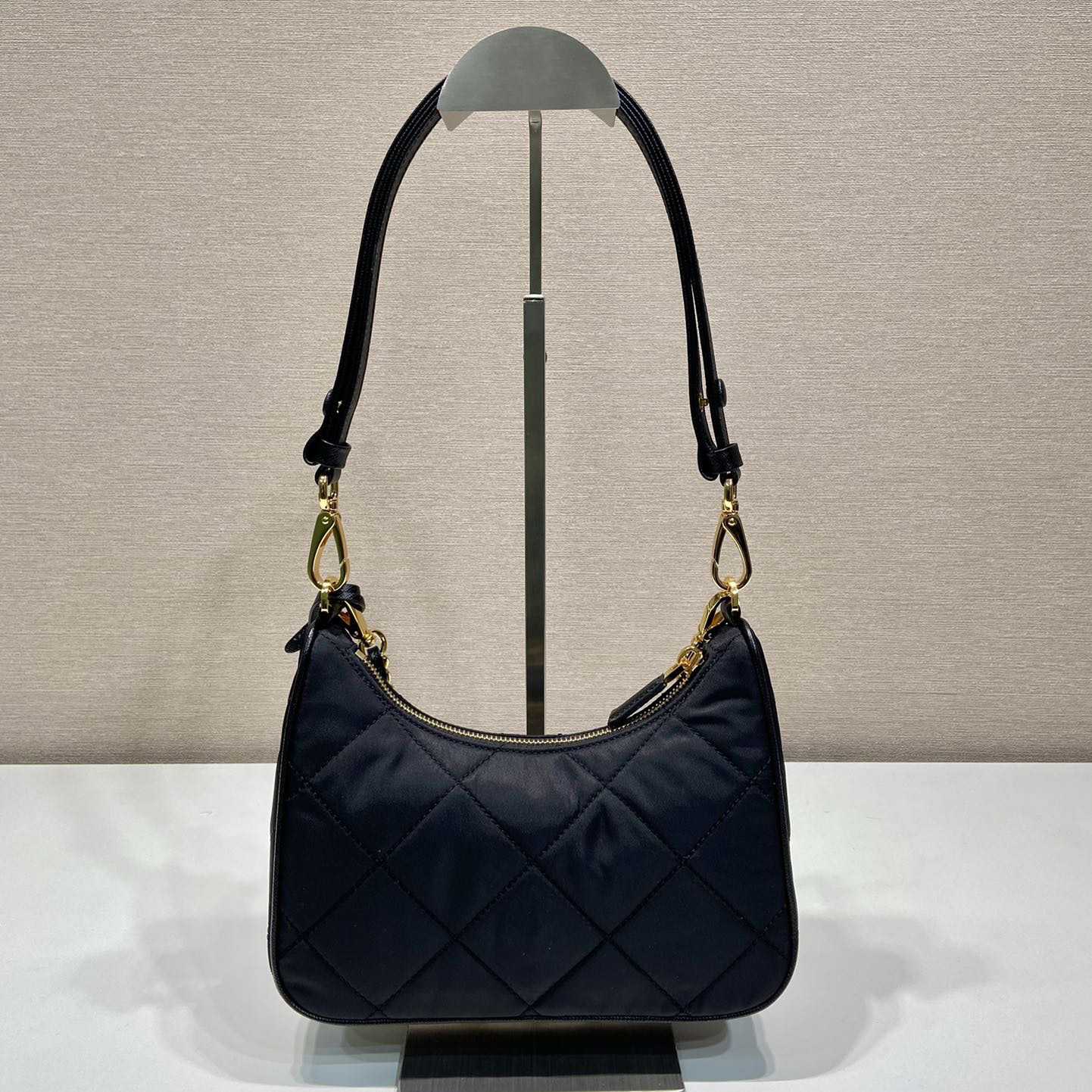 Prada Re-Edition 1995 Chaîne Re-Nylon Mini-bag - PerfectKickZ