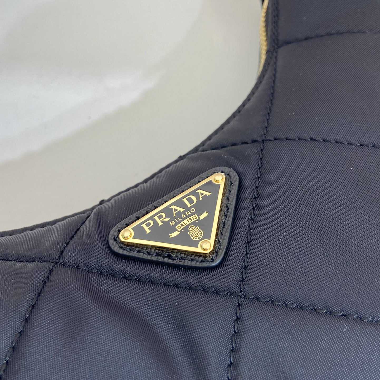 Prada Re-Edition 1995 Chaîne Re-Nylon Mini-bag - PerfectKickZ