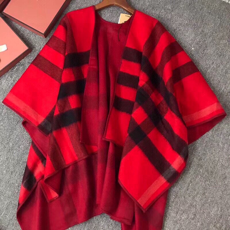 Burberry Charlotte Reversible Wool Felt Cape    140*140cm - PerfectKickZ