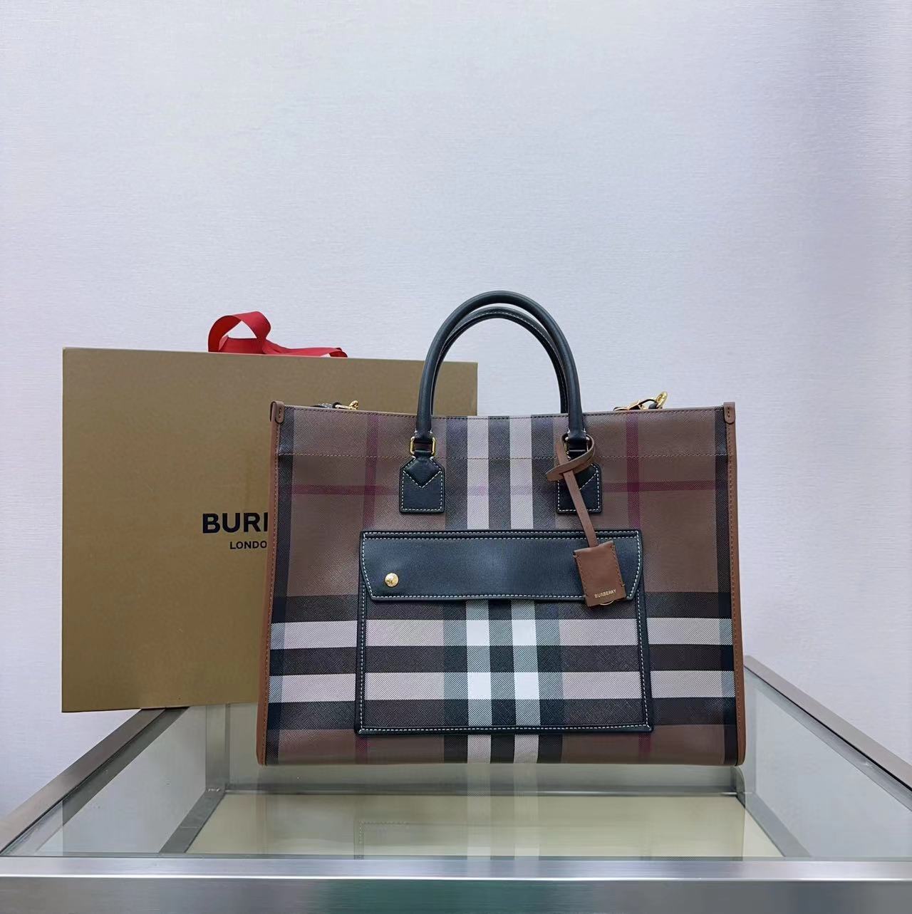 Burberry Medium Freya Tote  - PerfectKickZ