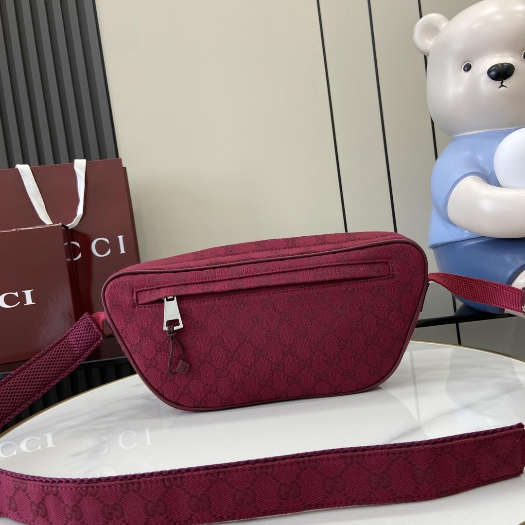 Gucci Small GG Crossbody Bag - PerfectKickZ