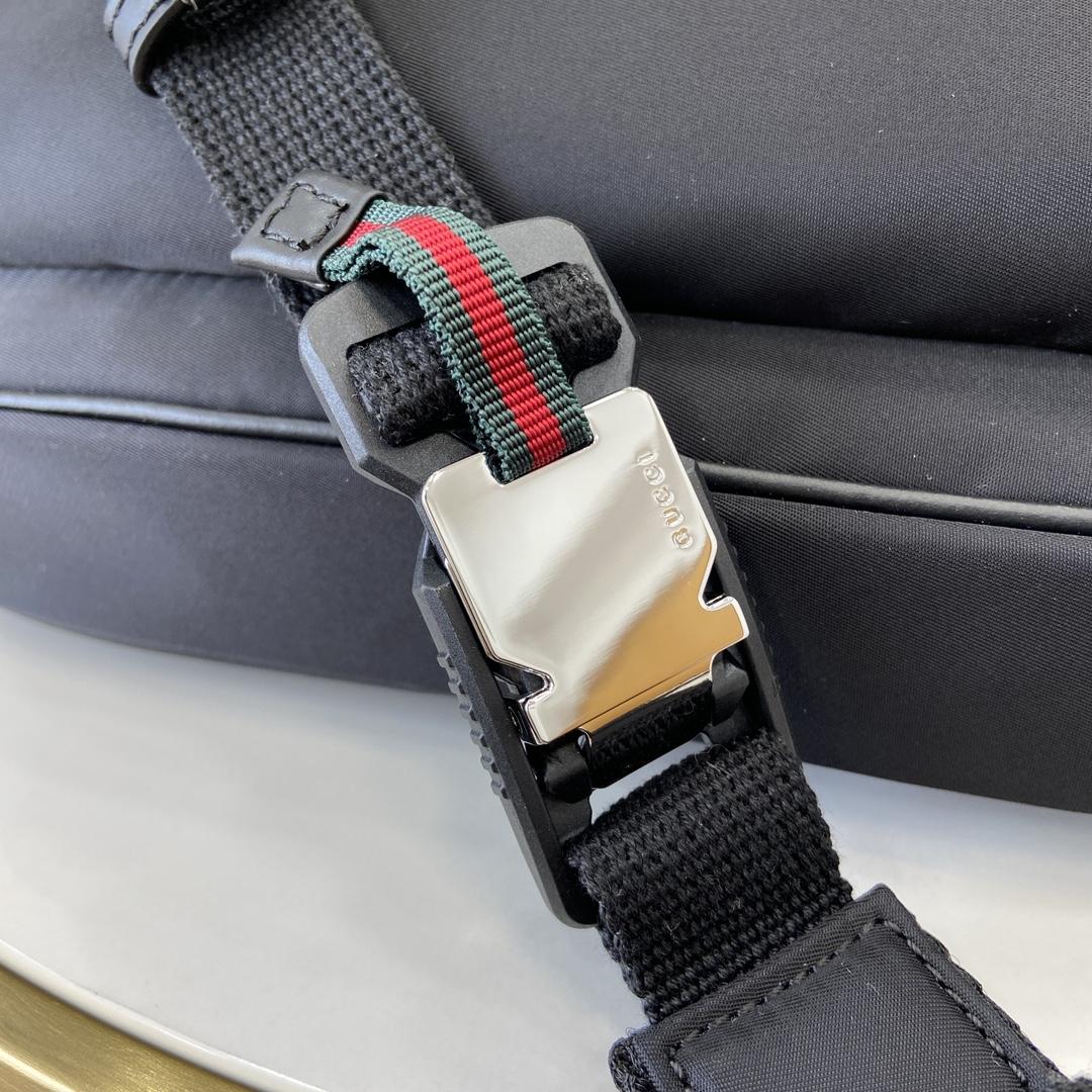 Gucci Small Crossbody Bag With Gucci Logo - PerfectKickZ