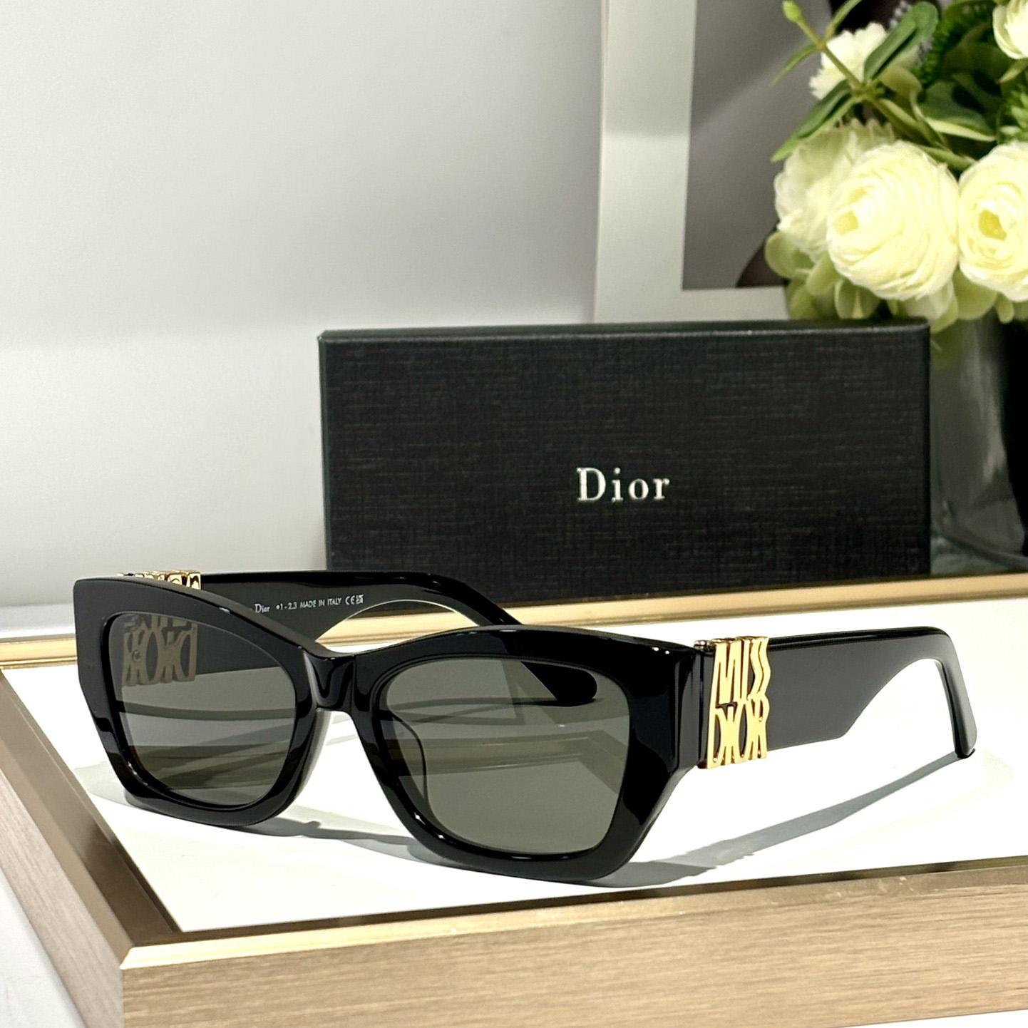 Dior MissDior S1I Black Rectangular Sunglasses - PerfectKickZ