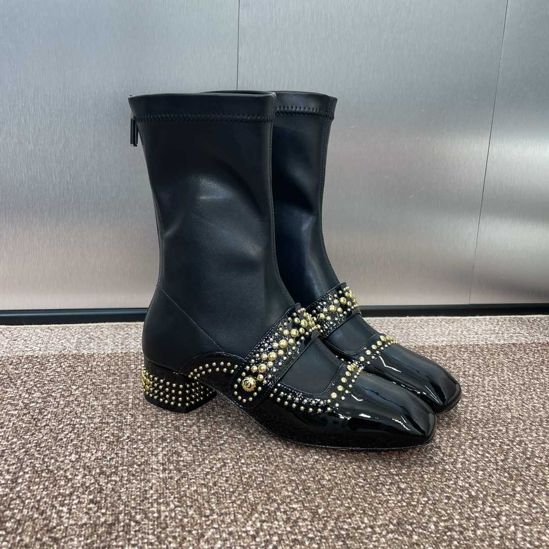 Dior Belle-D Heeled Ankle Boot - PerfectKickZ