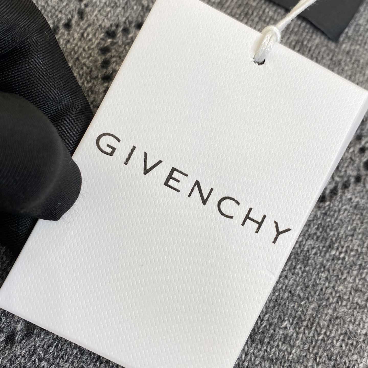 Givenchy Cropped Sweater In Wool - PerfectKickZ